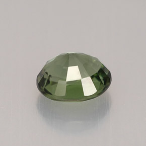 1.03カラットの天然グリーントルマリン（6.6×5.7 mm・オーバルカット）