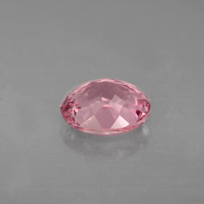 1.48カラットの天然ローズピンクトルマリン（7.9×6.6 mm・オーバルカット）