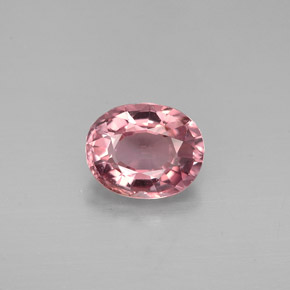 1.15カラットの天然ローズトルマリン（7.4×6 mm・オーバルカット）