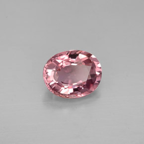 1.15カラットの天然ローズトルマリン（7.4×6 mm・オーバルカット）
