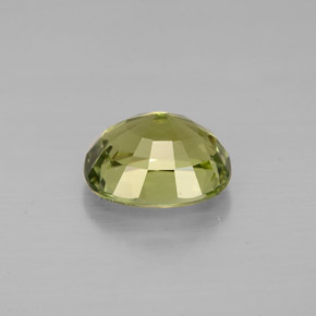 1.57カラットの天然グリーントルマリン（7.9×6.6 mm・オーバルカット）
