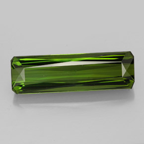 6.51カラットの天然グリーントルマリン（19.8×6.1 mm・エメラルドカット）
