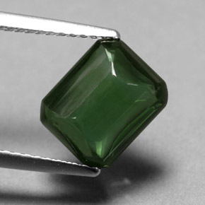 2.96カラットの天然グリーントルマリン（9.5×7.8 mm・透明）