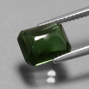 2.96カラットの天然グリーントルマリン（9.5×7.8 mm・透明）