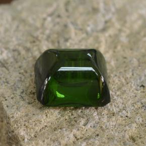 2.86カラットの天然グリーントルマリン（7.9×7.5 mm・エメラルドカット）