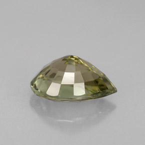 1.18カラットの天然ゴールデングリーントルマリン（8.2×6 mm・洋梨の形）