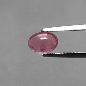 0.97カラットの天然ローズピンクトルマリン（7.1×5.2 mm・透明）