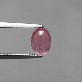 0.97カラットの天然ローズピンクトルマリン（7.1×5.2 mm・透明）