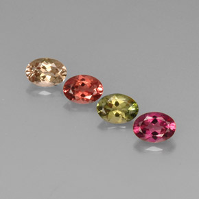 カラットの天然マルチカラートルマリン（7.1×5.1 mm・オーバルカット）