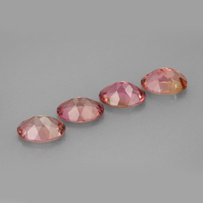 カラットの天然マルチカラートルマリン（7.1×5.1 mm・オーバルカット）