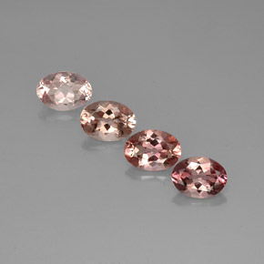 カラットの天然マルチカラートルマリン（7×5.1 mm・オーバルカット）