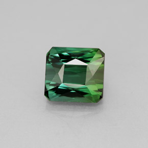 1.98カラットの天然グリーントルマリン（7×6.5 mm・エメラルドカット）
