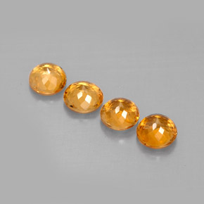 カラットの天然オレンジトルマリン（4.40 mm・ラウンドカット）