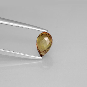 0.73カラットの天然ゴールデンブラウントルマリン（6.5×4.3 mm・ブリオレット）