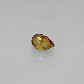 0.73カラットの天然ゴールデンブラウントルマリン（6.5×4.3 mm・ブリオレット）