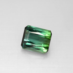 1.68カラットの天然青みがかった緑トルマリン（7.3×6.4 mm・エメラルドカット）