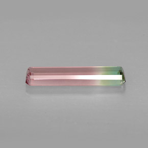 1.10カラットの天然ウォーターメロントルマリン（13.6×3.6 mm・エメラルドカット）