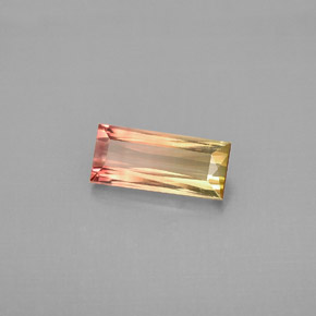 1.02カラットの天然ウォーターメロントルマリン（9.4×4.2 mm・バゲット）