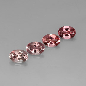 カラットの天然マルチカラートルマリン（7.1×5.1 mm・オーバルカット）