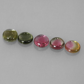 カラットの天然マルチカラートルマリン（5.40 mm・透明）