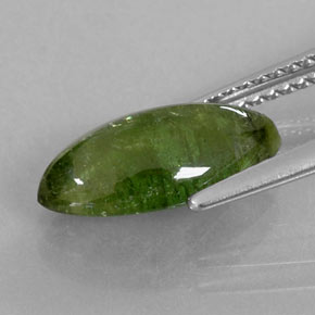 2.52カラットの天然グリーントルマリン（13.1×7 mm・透明）