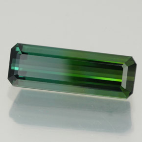 3.21カラットの天然ブルーグリーントルマリン（15×5.1 mm・エメラルドカット）