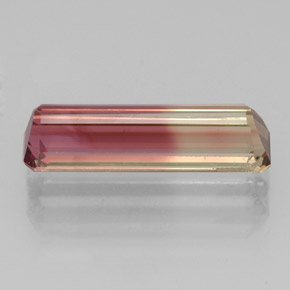 1.94カラットの天然バイカラートルマリン（13.9×3.8 mm・エメラルドカット）
