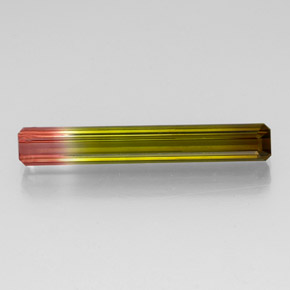 5.07カラットの天然ウォーターメロントルマリン（28.5×4.3 mm・エメラルドカット）