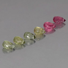 カラットの天然マルチカラートルマリン（5.5×3.2 mm・ブリオレット）