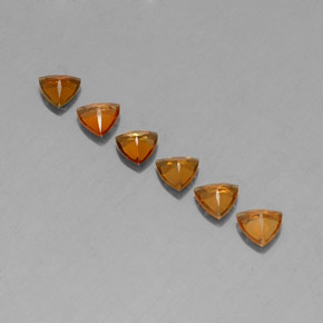 カラットの天然イエローオレンジトルマリン（4.1×4.1 mm・トリリアント）
