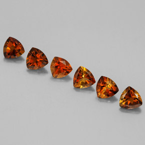 カラットの天然オレンジトルマリン（4.1×4.1 mm・トリリアント）