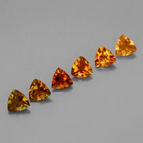 カラットの天然マルチカラートルマリン（4×4 mm・トリリアント）