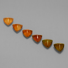 カラットの天然マルチカラートルマリン（4×4 mm・トリリアント）