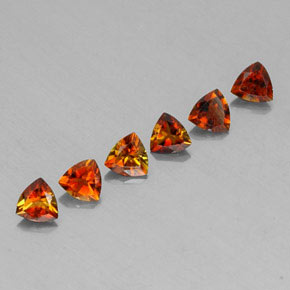 カラットの天然マルチカラートルマリン（4.1×4 mm・トリリアント）