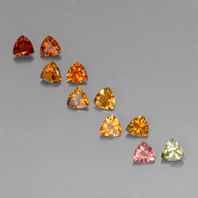 カラットの天然マルチカラートルマリン（4×3.9 mm・トリリアント）
