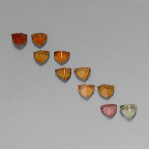 カラットの天然マルチカラートルマリン（4×3.9 mm・トリリアント）