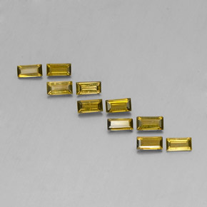 カラットの天然黄色がかった緑トルマリン（4.3×2.2 mm・バゲット）