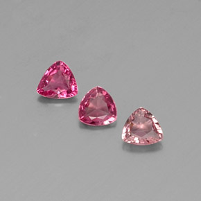 カラットの天然マルチピンクトルマリン（4.4×4.3 mm・トリリアント）