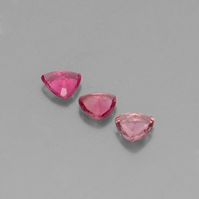 カラットの天然マルチピンクトルマリン（4.4×4.3 mm・トリリアント）