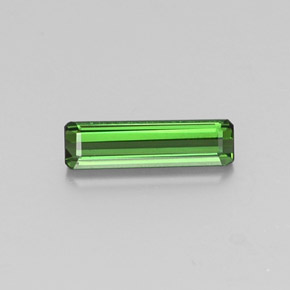 1.27カラットの天然ミディアムグリーントルマリン（13×3.6 mm・エメラルドカット）