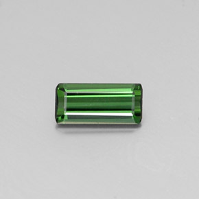 1.75カラットの天然グリーントルマリン（10.9×5.1 mm・エメラルドカット）