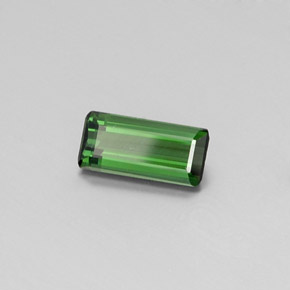 1.75カラットの天然グリーントルマリン（10.9×5.1 mm・エメラルドカット）