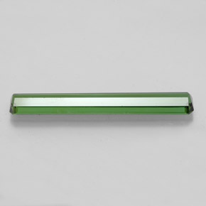 1.51カラットの天然グリーントルマリン（20.5×3.4 mm・エメラルドカット）