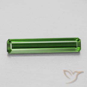 2.58カラットの天然アーシーグリーントルマリン（20.4×4 mm・エメラルドカット）