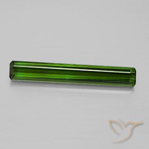3.45カラットの天然アーシーグリーントルマリン（25.2×3.9 mm・エメラルドカット）