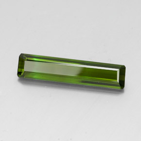 3.40カラットの天然フォレストグリーントルマリン（21.2×4.8 mm・エメラルドカット）