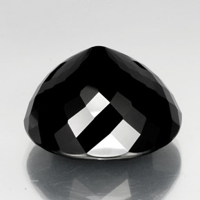 61.64カラットの天然黒トルマリン（24.9×22.3 mm・オーバルカット）