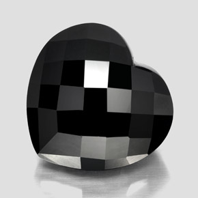 25.72カラットの天然黒トルマリン（18.1×17.1 mm・ハート型）