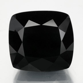 11.81カラットの天然黒トルマリン（13.2×12.5 mm・クッションカット）