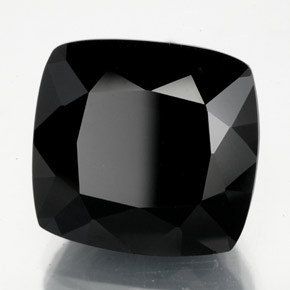11.81カラットの天然黒トルマリン（13.2×12.5 mm・クッションカット）